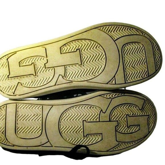 Ugg sz 5 Floral Rhinestone Sneakers - Picture 7 of 7